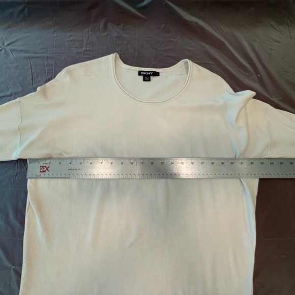 DKNY Cream Silk/Cashmere Crew Neck Lightweight Sweater Size Large MSRP $298 - Picture 7 of 8